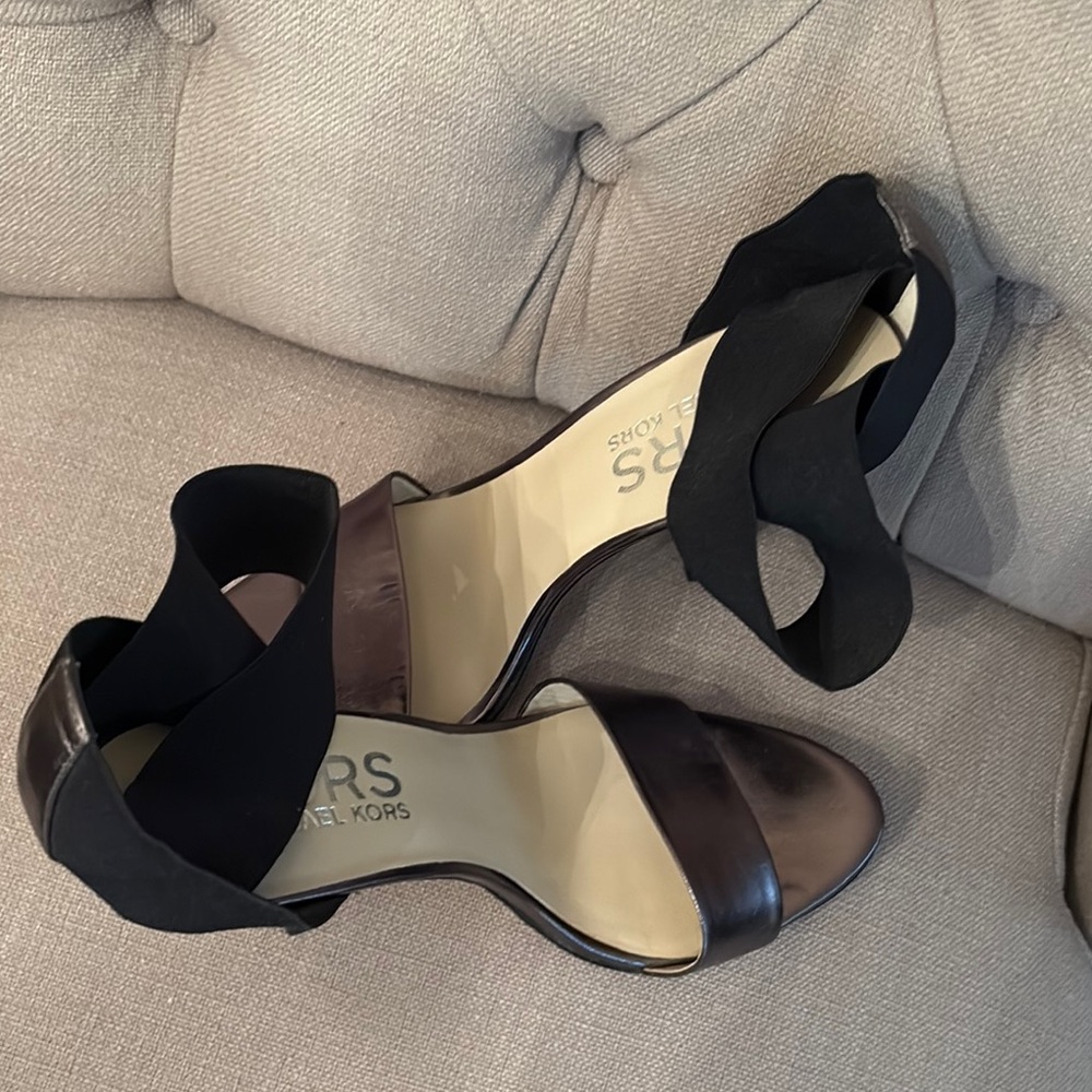 Vintage KORS Michael Kors Black and Gunmetal elegant, elastic ankle strap.